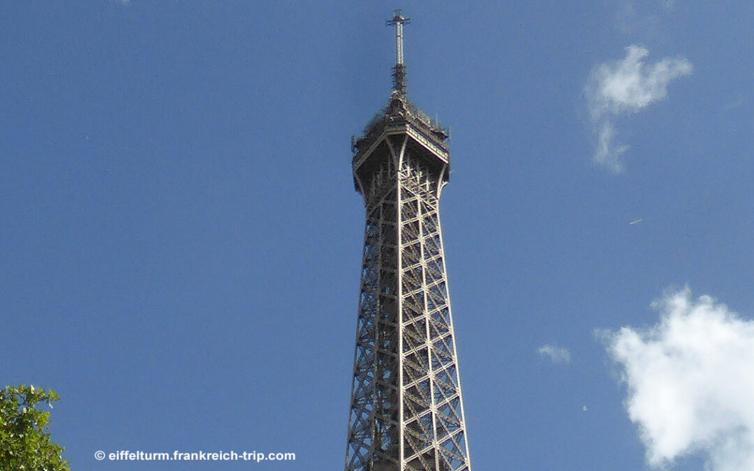 Der Eiffelturm wächst!